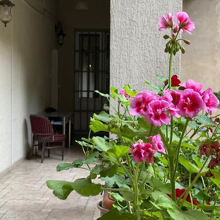 Hotel Blissdom Tiflis Exterior foto