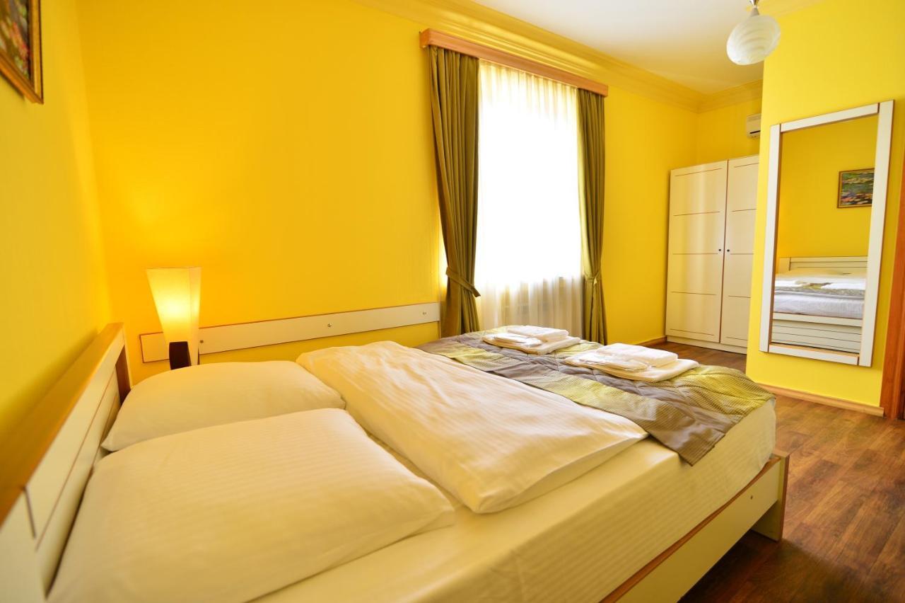 Hotel Blissdom Tiflis Exterior foto